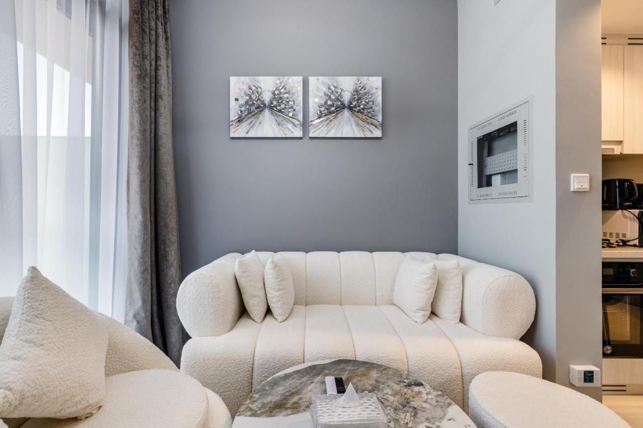 Apartment Escape24 - 1br In Zada Tower, Business Bay Near Metro & Burj Khalifa *